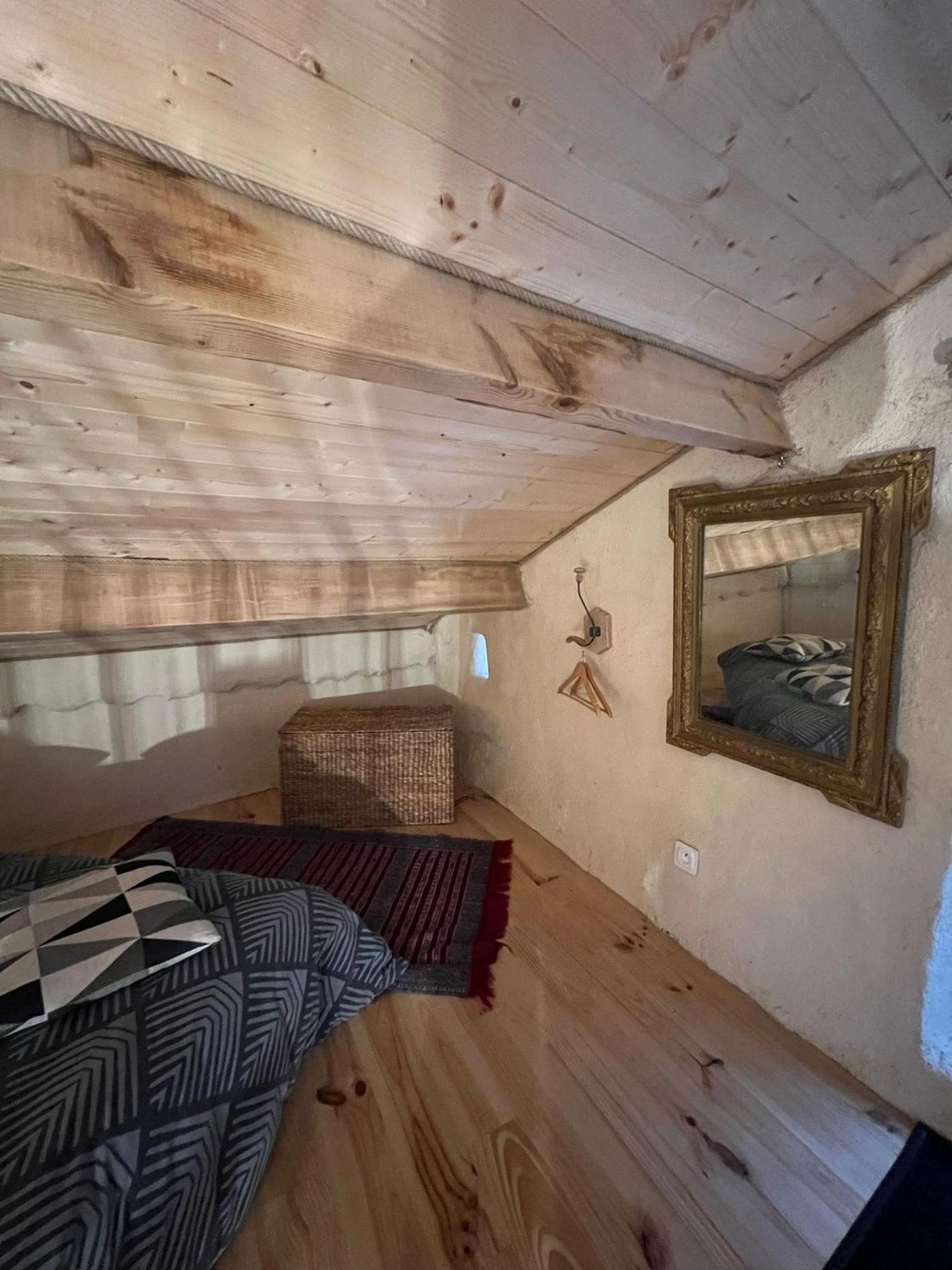 La Chambre Du Cantou Lautrec Exteriör bild